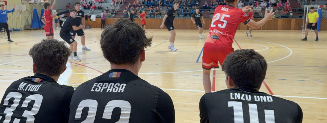 Los juveniles luchan hasta el final en la semifinal de la Calella Trophy