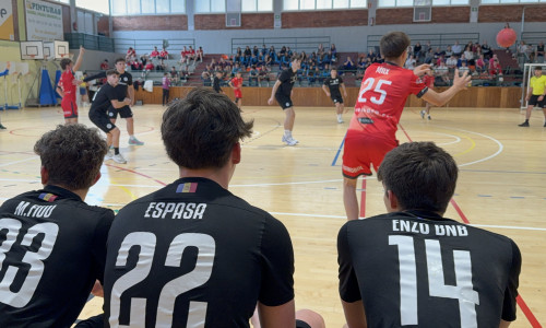 Los juveniles luchan hasta el final en la semifinal de la Calella Trophy